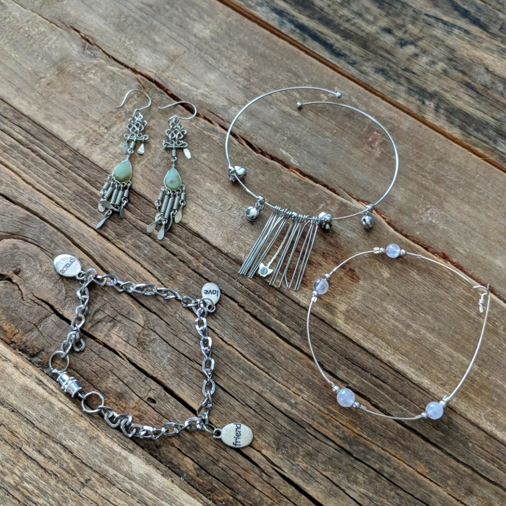 Earthbound & Francesca's Bracelet and earrings lot